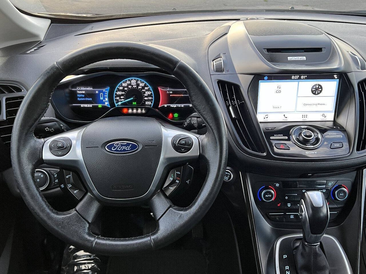 Used 2017 Ford C-MAX Titanium w/ Interior Protection Package FWD image 10