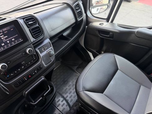 Used 2023 RAM ProMaster 3500 w/ Lane Management Group FWD image 12