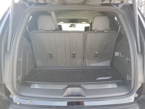 Used 2025 Chevrolet Tahoe Premier image 8