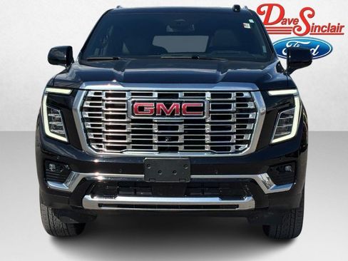 Used 2025 GMC Yukon XL Denali w/ Sun & Power Step Package AWD/4WD image 2