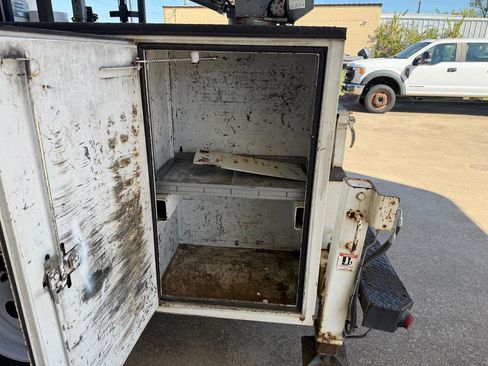 Used 2017 Ford F550 2WD Regular Cab Super Duty image 55