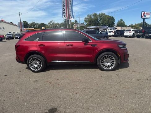 Used 2021 Kia Sorento S w/ Panoramic Sunroof Package FWD image 2