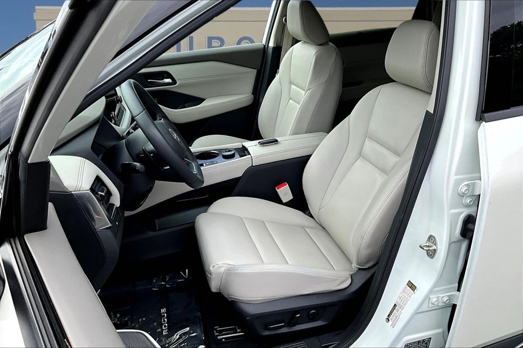 Used 2023 Nissan Rogue SL w/ SL Premium Package AWD/4WD image 23