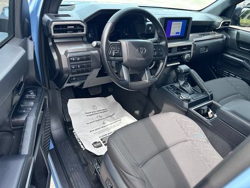 Certified 2026 Toyota Tacoma SR5 AWD/4WD image 11