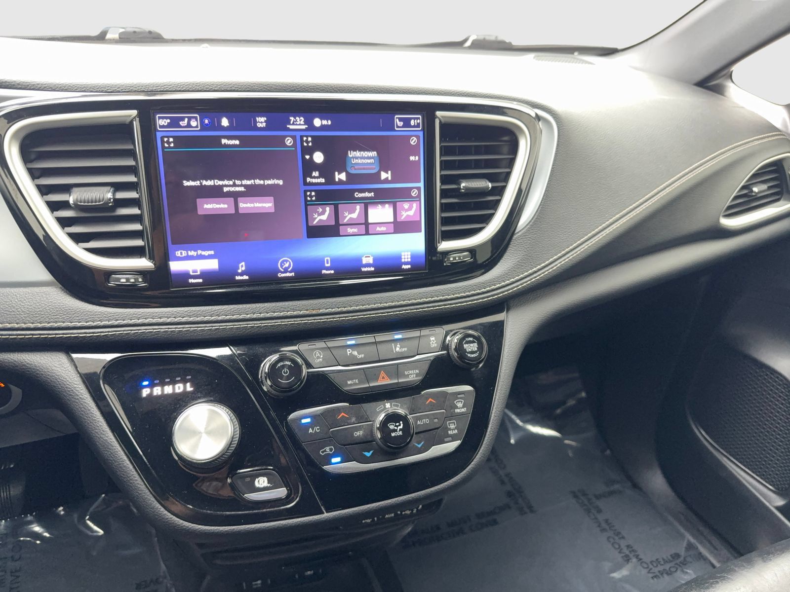 Used 2021 Chrysler Pacifica Touring-L w/ S Appearance Package FWD image 24