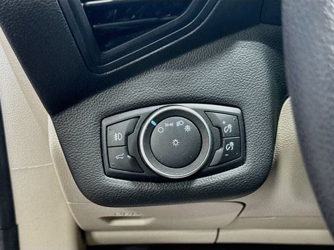 Used 2017 Ford Escape SE w/ Equipment Group 201A AWD/4WD image 10