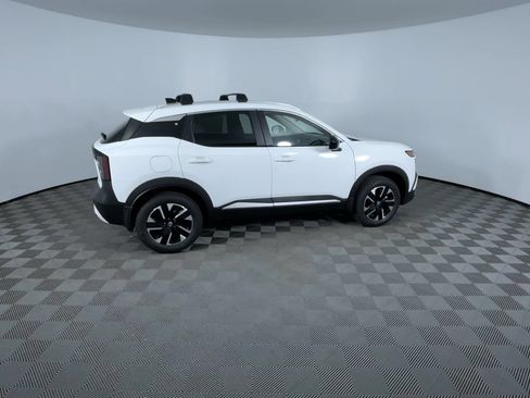 New 2026 Nissan Kicks SV w/ SV Premium Package AWD/4WD image 9