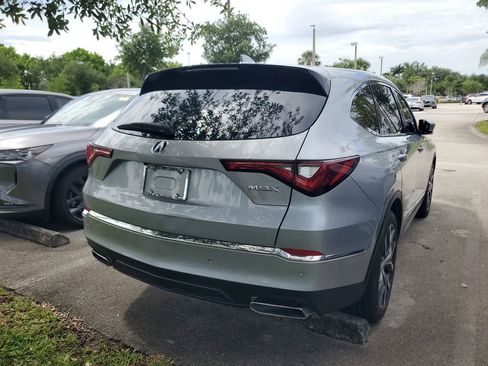 Used 2024 Acura MDX FWD w/ Technology Package image 9