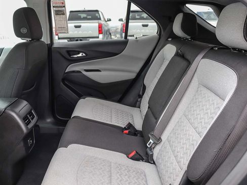 Used 2022 Chevrolet Equinox LT AWD/4WD image 16