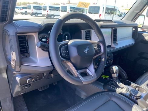 New 2026 Ford Bronco Outer Banks w/ Sasquatch Package image 12
