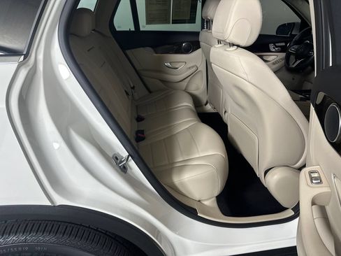 Certified 2022 Mercedes-Benz GLC 300 image 17