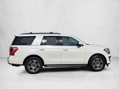 Used 2020 Ford Expedition XLT w/ Equipment Group 201A RWD image 4