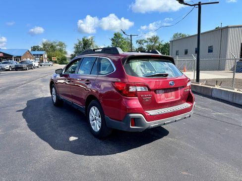 Used 2019 Subaru Outback 2.5i AWD/4WD image 7