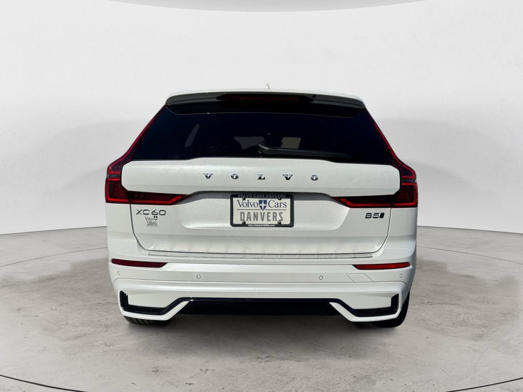 Certified 2026 Volvo XC60 B5 Plus AWD/4WD image 5