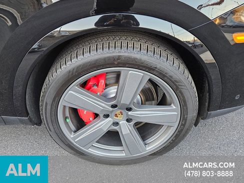 Used 2024 Porsche Cayenne S image 12