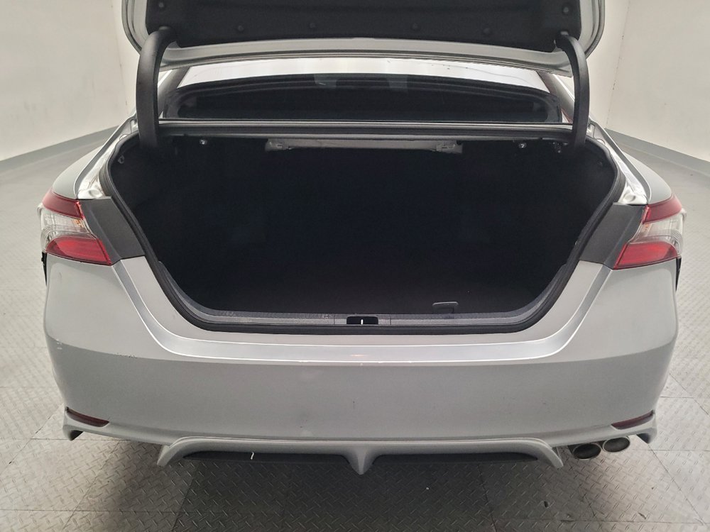 Used 2022 Toyota Camry SE FWD image 29