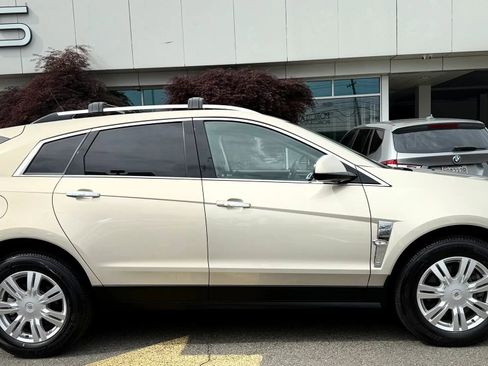 Used 2012 Cadillac SRX Luxury AWD/4WD image 8