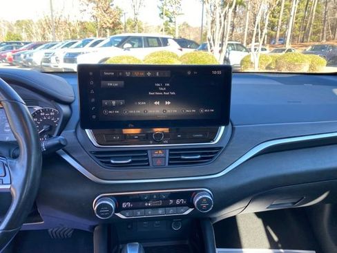 Used 2023 Nissan Altima 2.5 SL image 11