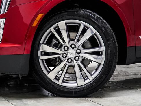 Used 2024 Cadillac XT5 Premium Luxury AWD/4WD image 3