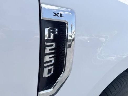 Used 2018 Ford F250 XL w/ Power Equipment Group RWD image 20