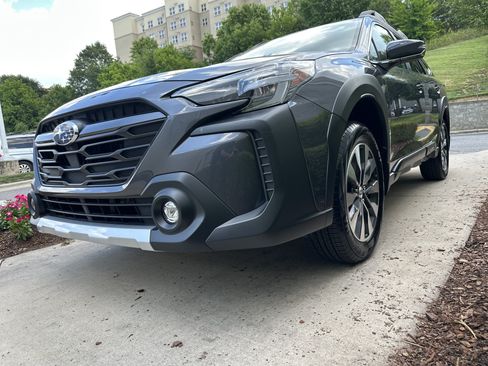 Used 2025 Subaru Outback Limited w/ Popular Package #2 AWD/4WD image 10