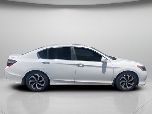 Used 2016 Honda Accord EX-L image 6