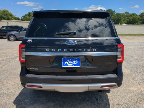 Certified 2023 Ford Expedition Platinum AWD/4WD image 4