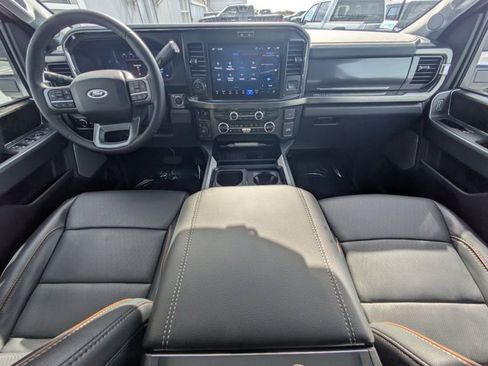 Used 2025 Ford F250 Lariat w/ Lariat Ultimate Package image 13