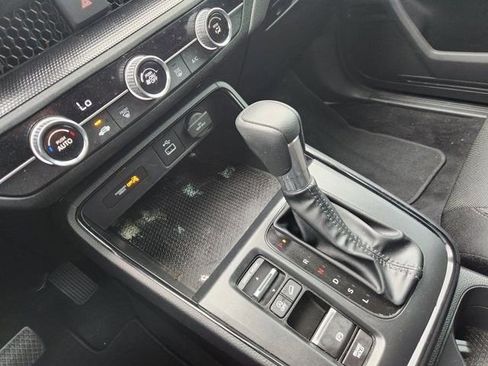 Used 2023 Honda CR-V LX image 17