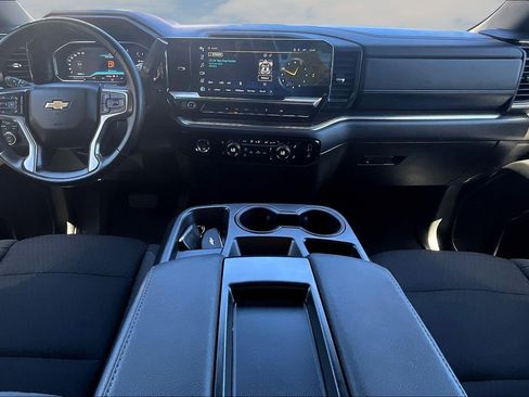 Used 2023 Chevrolet Silverado 1500 LT AWD/4WD image 8