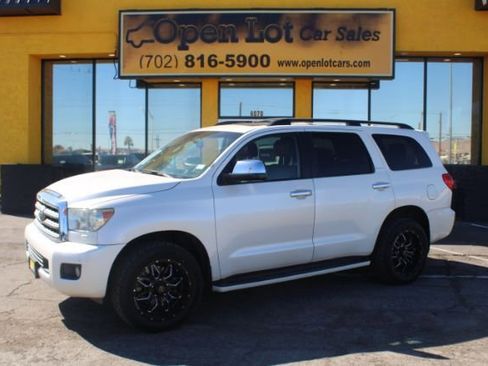 Used 2016 Toyota Sequoia Platinum image 1