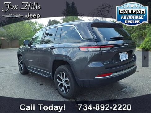 Used 2025 Jeep Grand Cherokee Limited AWD/4WD image 6