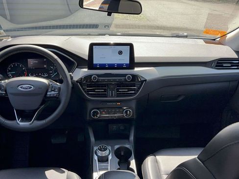 Used 2022 Ford Escape SEL image 13