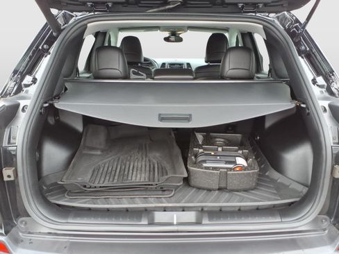 Used 2022 Jeep Cherokee Latitude Lux AWD/4WD image 25