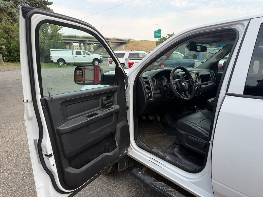 Used 2018 RAM 2500 Tradesman w/ Popular Equipment Group AWD/4WD image 11