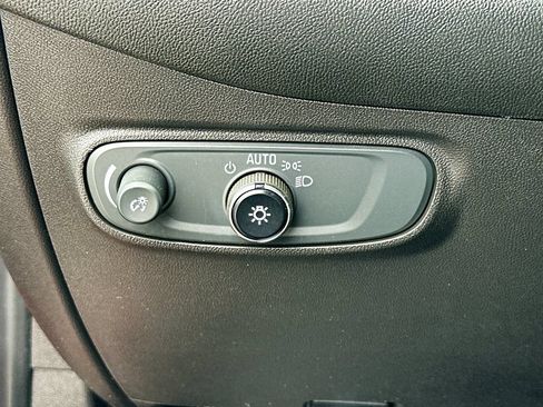 Used 2022 Chevrolet Equinox LT AWD/4WD image 10
