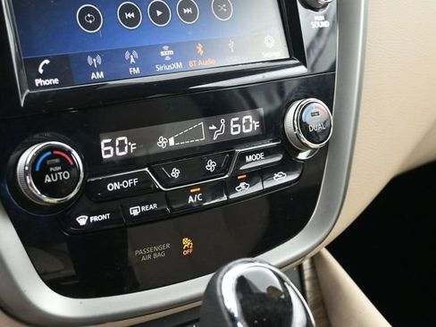 Used 2020 Nissan Murano SV image 25