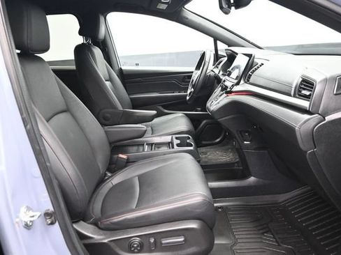 Used 2024 Honda Odyssey Sport image 13