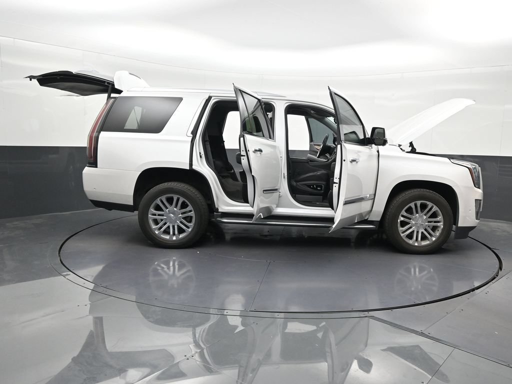 Used 2020 Cadillac Escalade 2WD image 33