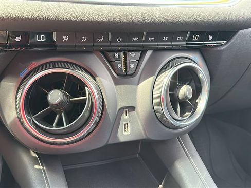 Used 2023 Chevrolet Blazer LT AWD/4WD image 22