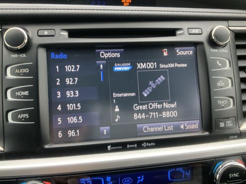 Used 2016 Toyota Highlander XLE image 40