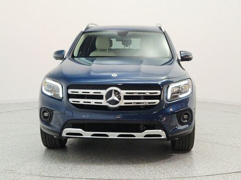 Used 2022 Mercedes-Benz GLB 250 image 2