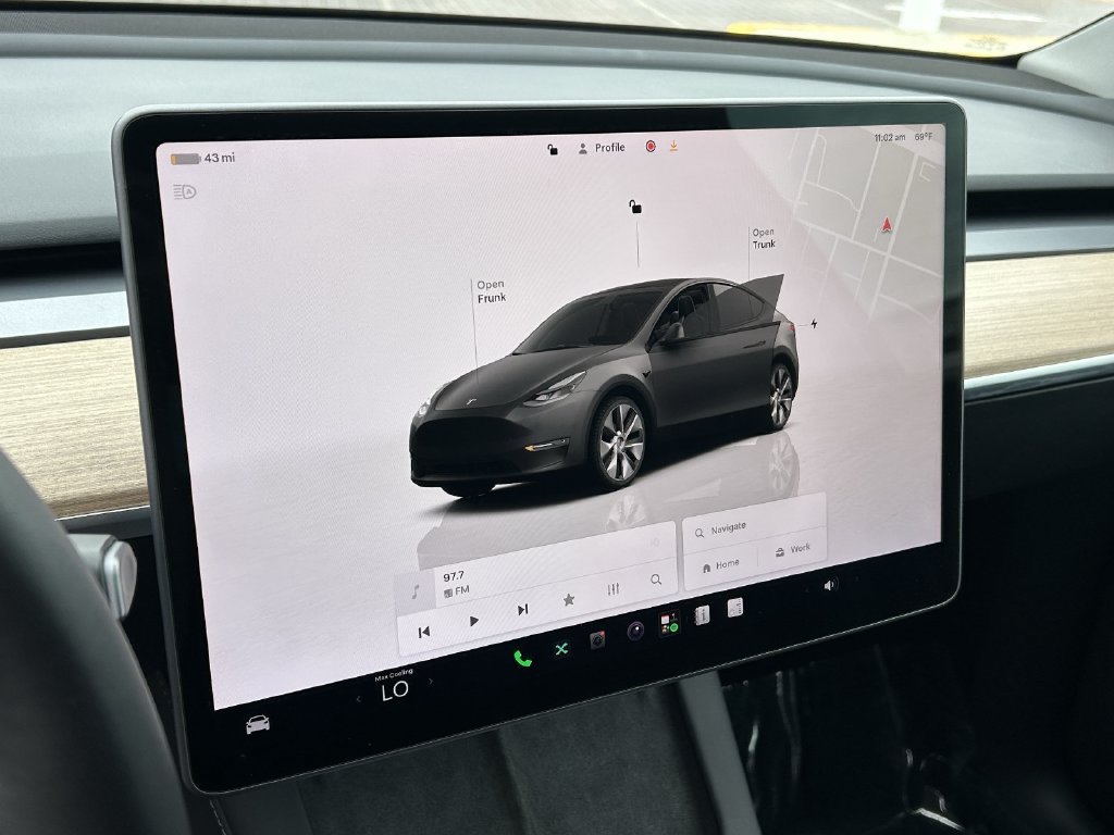 Used 2023 Tesla Model Y 2WD image 24