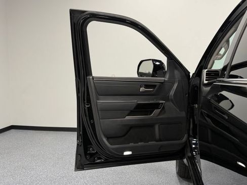 Used 2024 Toyota Tundra Limited AWD/4WD image 12