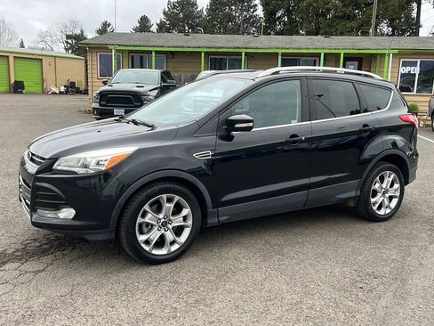 Used 2016 Ford Escape Titanium w/ Equipment Group 301A image 7