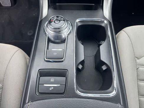 Used 2018 Ford Fusion S FWD image 17