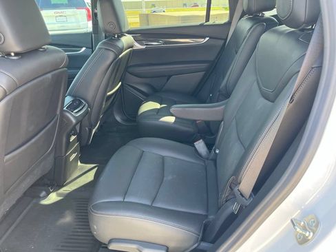 Used 2024 Cadillac XT6 Sport w/ Technology Package AWD/4WD image 10