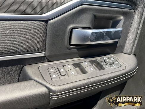 New 2026 RAM 2500 Big Horn AWD/4WD image 20