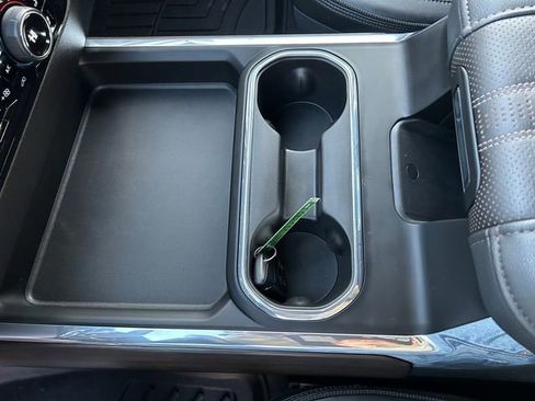 Used 2025 Chevrolet Silverado 2500 High Country w/ High Country Premium Package image 30