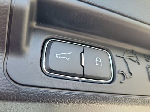 Certified 2025 Ford Explorer Active w/ Active Comfort Package AWD/4WD image 9